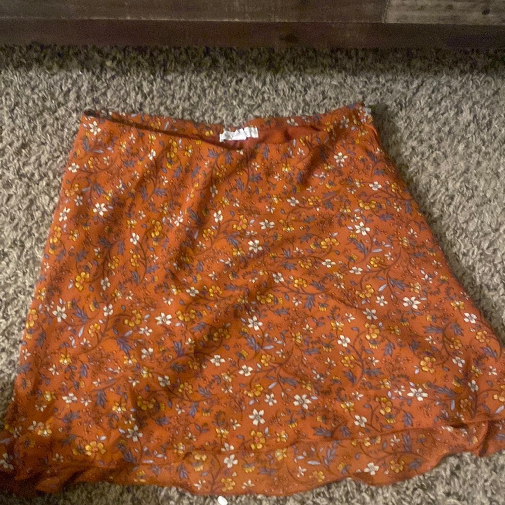 Selling a skirt I don’t wear